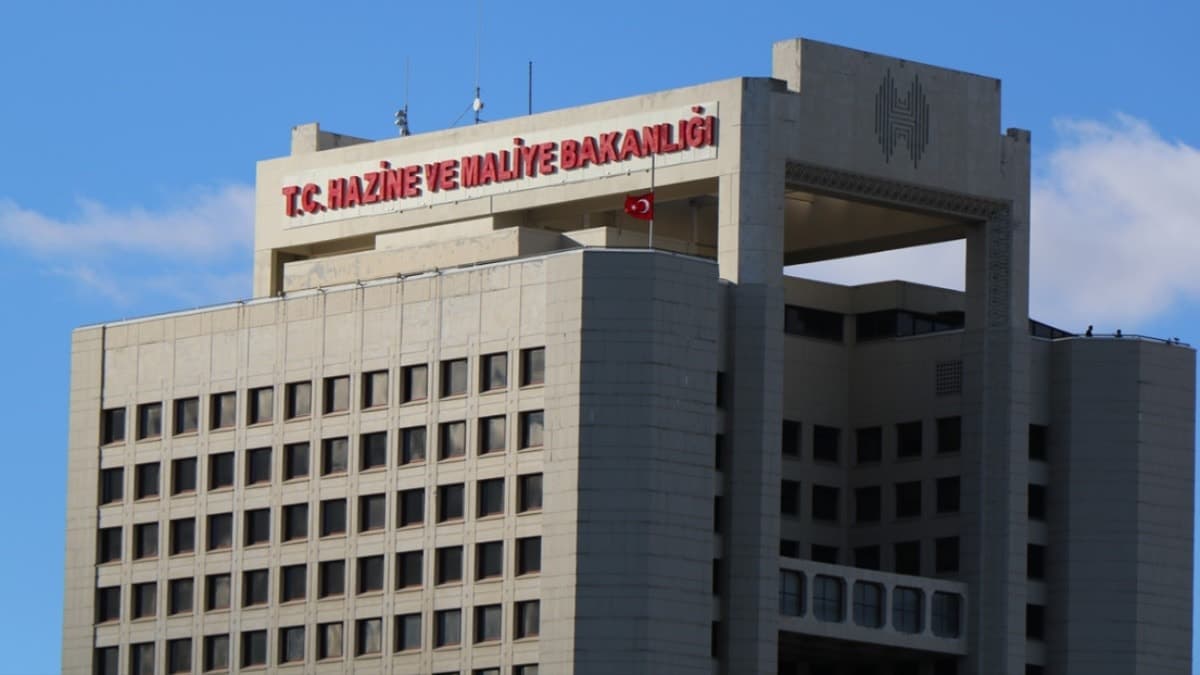 Türkiye Hazinesi, küresel borçlanma maliyetinde zirvede