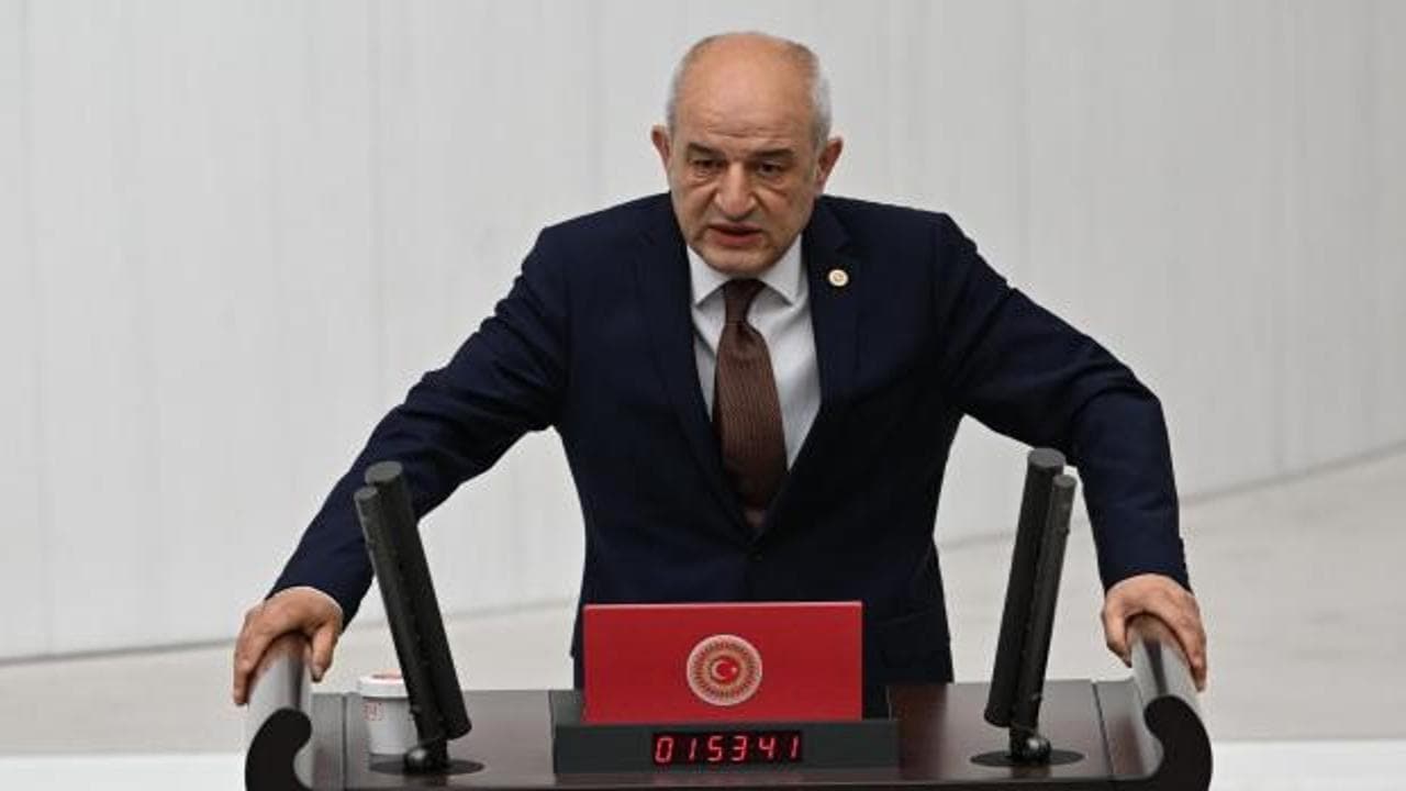 Yeni Yol Partisi TBMM grup yeterliliğini yeniden kazandı: Ali Fazıl Kasap CHP'den istifa etti
