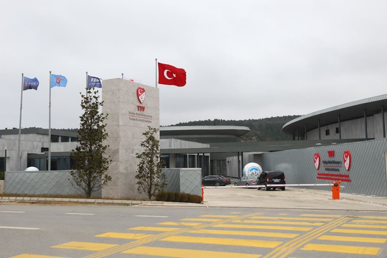 Süper Lig'de 13 kulüp PFDK'ye sevk edildi