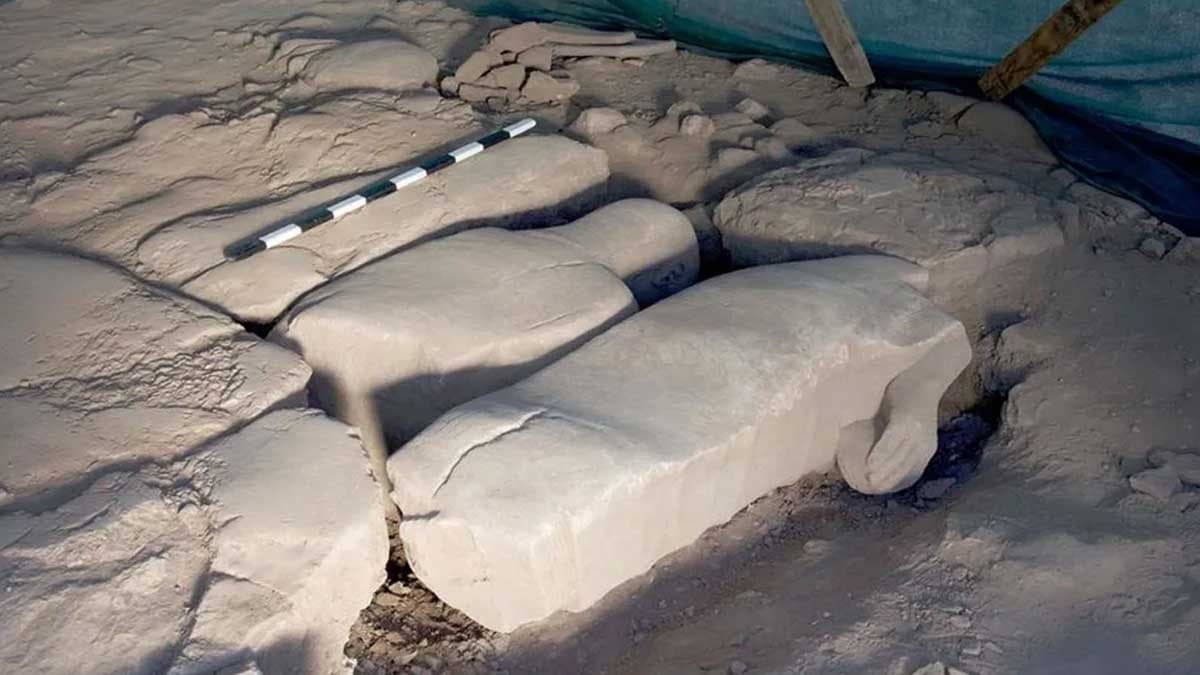 2 bin 500 yıllık antik heykel yüzüstü gömülü halde bulundu