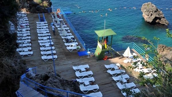 İran'daki çatışma Türk turizmini darboğaza soktu: Otelciler zor durumda