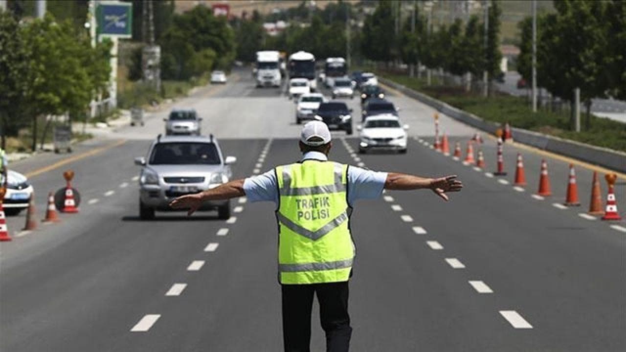 İstanbul'da spor etkinliği nedeniyle bazı yollar trafiğe kapatıldı
